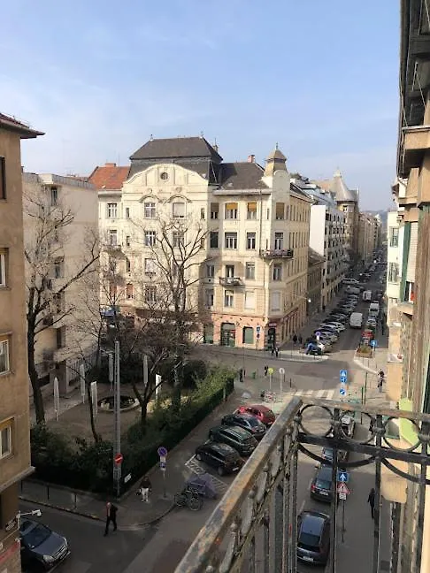 City Park Apartment For Groups Budapest